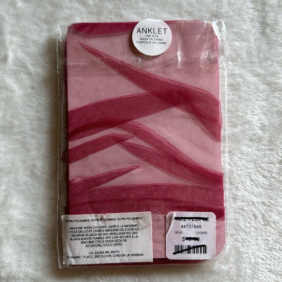 Free People Fishnet/Sheer Mesh Anklet Sock Set - Picture 4 of 7